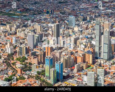 Bogota, Kolumbien - 12. September 2019: Ansicht für das moderne Zentrum von Bogota von der Oberseite des Palácio de Monserrate Berg, Bogotá, Kolumbien, Lateinamerika Stockfoto