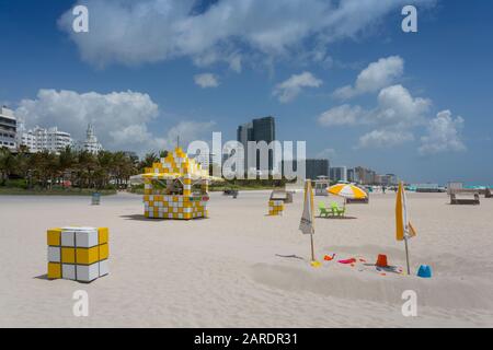 Strandbar und Hotels am South Beach, Miami Beach, Miami, Florida, Vereinigte Staaten von Amerika, Nordamerika Stockfoto