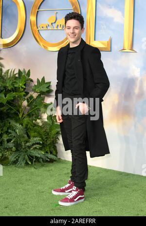 Harry Collett Kommt zur besonderen Vorführung von Dolittle, Leicester Square London. Stockfoto