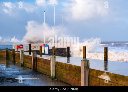 Stürmische Meere, Westward Ho! North Devon, Großbritannien Stockfoto