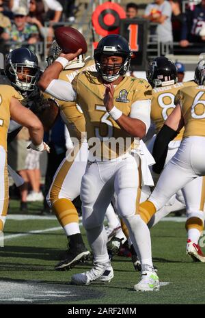NFC-Quarterback Russell Wilson von den Seattle Seahawks (3) wirft einen Pass während des Pro Bowl, Sonntag, 26. Januar 2020, im Camping World Stadium in Orlando, Florida. (Foto von IOS/ESPA-Images) Stockfoto