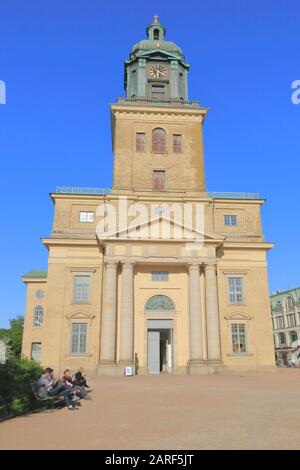 Fassade des Doms von Gothenburg, auch bekannt als Gustavi Domkyrka und Göteborgs Domkyrka, im Stadtzentrum von Gothenburg, Schweden, im Sommer. Stockfoto
