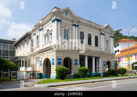 Singapur. Januar 2020. Ein Blick von außen auf den Saal der Freimaurer, das Gebäude des Freimaurer-Zentrums Stockfoto