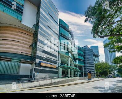 Singapur. Januar 2020. Die Außenansicht des Lee Kong Chian School of Business Building. Stockfoto