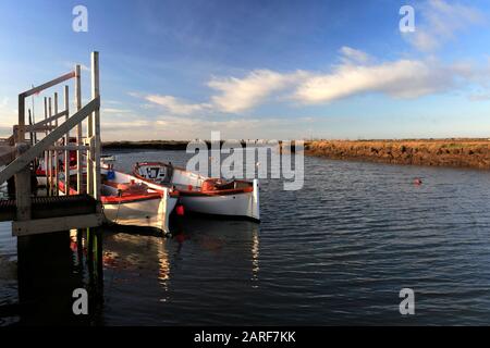 Blick über die Morston Salt Marshes von Morston Quay, North Norfolk, England, Großbritannien Stockfoto