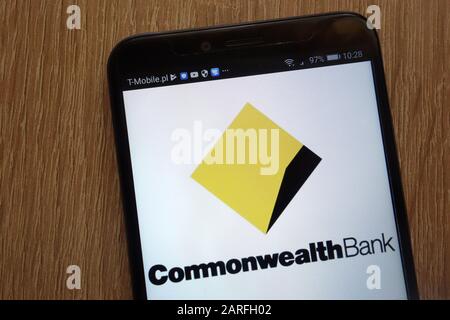 Das Logo der Commonwealth Bank of Australia wird auf einem modernen Smartphone angezeigt Stockfoto