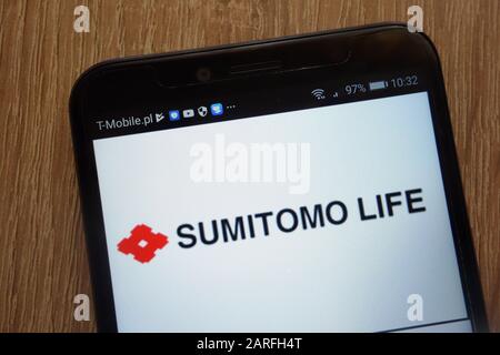 Das Sumitomo Life Insurance Company Logo wird auf einem modernen Smartphone angezeigt Stockfoto