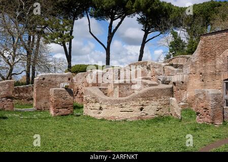 Rom. Italien. Ostia Antica. Caserma dei Vigili (Kaserne der Feuerwehr). Becken zur Wasserspeicherung. Regio II Stockfoto