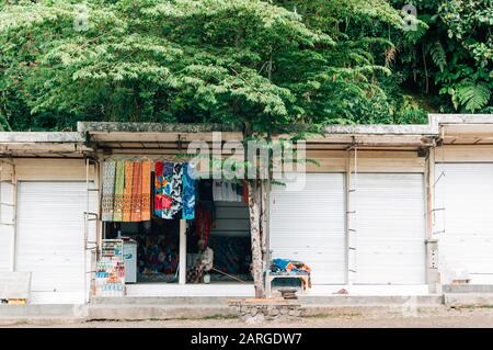 Bali, INDONESIEN - JULI 29.2009: Außenansicht eines Ladens in der ubud Region, bali Stockfoto