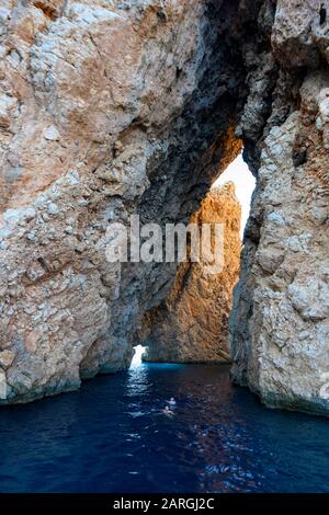 Asien, Türkei, Provinz Antalya, Kumluca, Kap Gelidonya, Felsen im Meer vom Kap Gelidonya Stockfoto