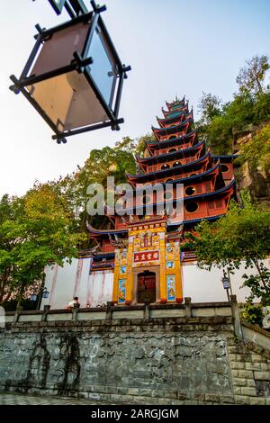 Blick auf die Shi Baozhai-Pagode am Jangtsekiang bei Wanzhou, Chongqing, Volksrepublik China, Asien Stockfoto