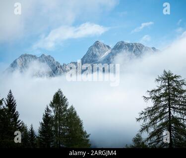 Detail der Berggipfel, Vrsic Pass, Julische Alpen, Triglav National Park, Upper Carniola, Slowenien, Europa Stockfoto