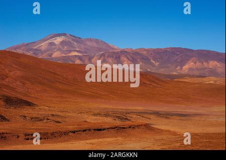 Landschaft an der Ruta 51 nahe der Grenze zu Chile am Paso Sico, Argentinien Stockfoto