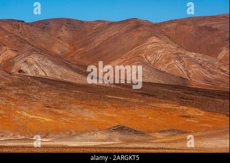 Landschaft an der Ruta 51 nahe der Grenze zu Chile am Paso Sico, Argentinien Stockfoto