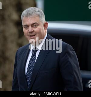 Downing Street, London, Großbritannien. Januar 2020. Die Regierungsminister treffen sich zur Sitzung des nationalen Sicherheitsrats an der 10 Downing Street. Bild: Brandon Lewis, Staatsminister für das Innenministerium. Kredit: Malcolm Park/Alamy. Stockfoto