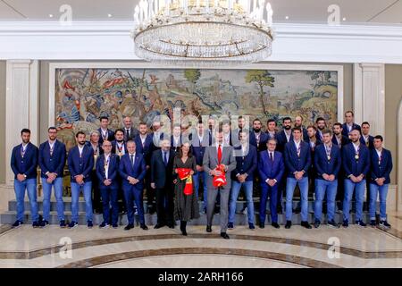 Madrid, Spanien. Januar 2020. Spanische Handball-Nationalmannschaft besuchen Königin Letizia und König Felipe am Palast Zarzuela in Madrid, Spanien am 28. Januar 2020. Credit: Jimmy Olsen/Media Punch ***No Spain***/Alamy Live News Stockfoto