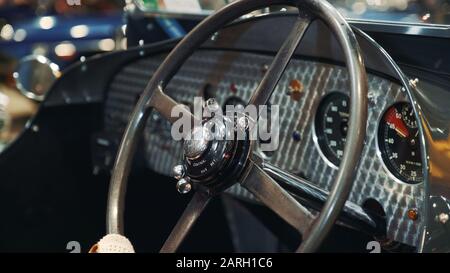 Lenkrad des Oldtimer. Nahaufnahme. Stockfoto
