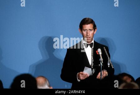 HRH Prince Charles hält eine Rede in der National Gallery of Art, Washington DC, Vereinigte Staaten von Amerika 1985 Stockfoto