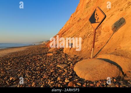 Erdrutschschild, Torrey Pines State Beach, Del Mar, San Diego County, Kalifornien, USA Stockfoto