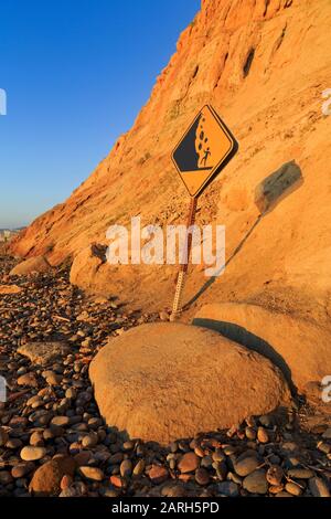 Erdrutschschild, Torrey Pines State Beach, Del Mar, San Diego County, Kalifornien, USA Stockfoto