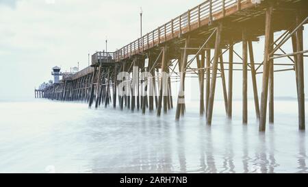 Oceanside California USA. Historischer Oceanside Pier, Oceanside, San Diego County, Kalifornien, Vintage Look Stockfoto