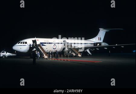 Royal Air Force Vickers VC10 am Flughafen Tokio nach dem Transport von THR Prince und Princess of Wales für ihre Königstournee durch Japan Mai 1986 Stockfoto