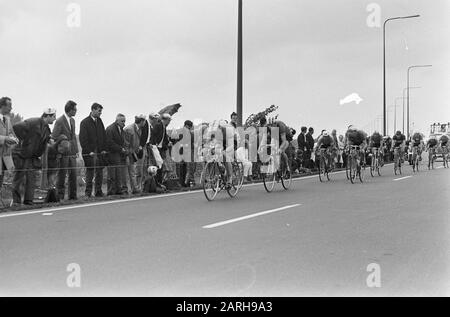 Radweltmeisterschaften in Heerlen. Die Fahrer in Aktion Datum: 2. September 1967 Ort: Heerlen Schlüsselwörter: CYCLENEN Stockfoto