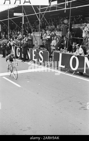 Radweltmeisterschaften in Heerlen. Ankunftsdatum: 2. September 1967 Ort: Heerlen Schlüsselwörter: CYCLEN, Ankünfte Stockfoto