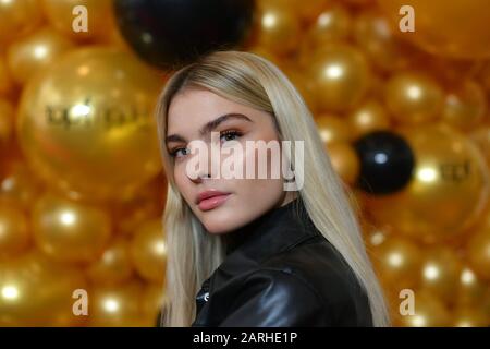 Berlin, Deutschland. Januar 2020. Das Model Sarah Almoril in der exklusiven Kino-Vorschau der 15. Staffel "Deutschlands nächstes Topmodel - von Heidi Klum" von ProSieben im Kino Zoo Palast. Kredit: Jens Kalaene / dpa-Zentralbild / ZB / dpa / Alamy Live News Stockfoto