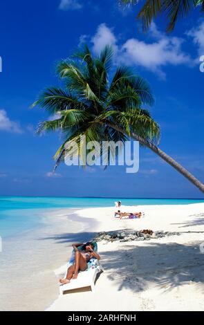 Strand auf der Insel Rangali, Ari-Atoll, Malediven, Indischer Ozean Stockfoto