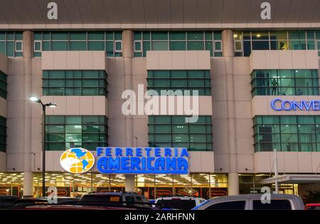 Ferreteria Americana Baumarkt in Santo Domingo Dominica Republik Stockfoto