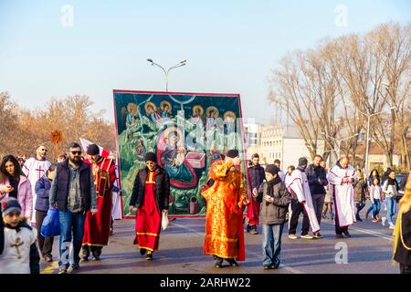 Georgien, Tiflis, - 8. Januar 2020 Prozession durch die zentralen Straßen von Tiflis am Weihnachtstag (Alilo). Stockfoto