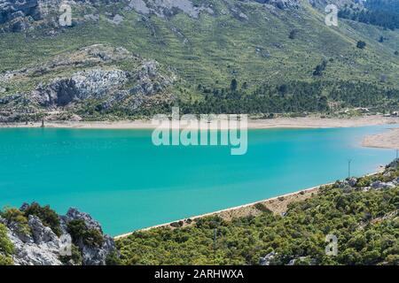 Fantastische Aussicht auf den Embalse de Cuber in der Sierra de Tramuntana, Mallorca, Spanien Stockfoto