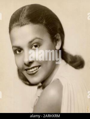 Lena HORNE (1917-2010) Promotionfoto der amerikanischen Sängerin und Filmschauspielerin über 1940 Stockfoto