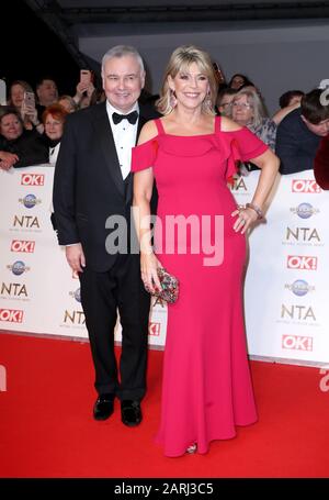 Eamonn Holmes und Ruth Langsford nehmen an den National Television Awards 2020 in der O2 Arena, London, teilzunehmen. Stockfoto