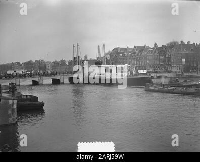 Schiffe für Produktionssteigerung weichen vom Amstel Datum: 10. April 1952 Schlüsselwörter: Schiffe, Abfahrt persönlicher Name: Amstel ab Stockfoto