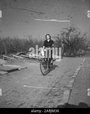 Gartenbauschule Huize te Lande Rijswijk Datum: 1. April 1946 Standort: Rijswijk, Zuid-Holland Stockfoto