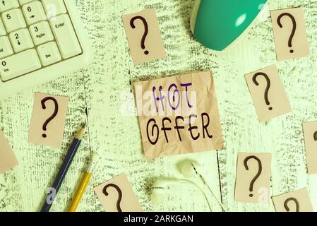 Konzeptionelle Handschrift anzeigen Angebot. Begriff Sinne Produkt oder Programm, zu reduzierten Preisen oder die Sätze schreiben Tools angeboten wird und Gekritzelt Stockfoto