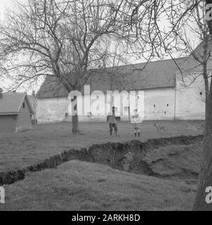 Erdrutsche in der belgischen Gemeinde Zichen-Zussen-Bolder, Datum der Absenkung: 5. April 1966 Stichwörter: Erstickung, Gemeinden Stockfoto