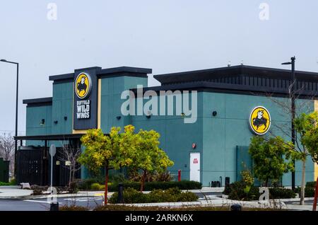 Ein Buffalo Wild Wings Restaurant in Fremont, Kalifornien, USA Stockfoto