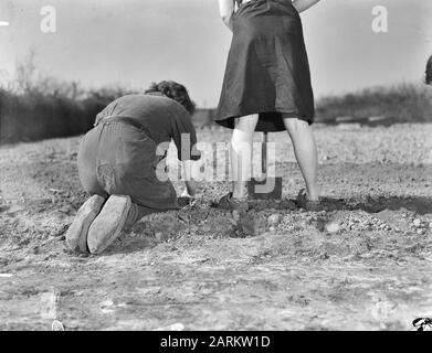 Gartenbauschule Huize te Lande Rijswijk Datum: 1. April 1946 Standort: Rijswijk, Zuid-Holland Stockfoto