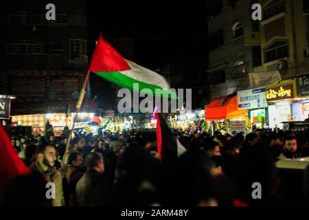 Gaza, Palästina. Januar 2020. Palästinenser protestieren im Jabalia-Lager gegen Ein Jahrhundert. (Foto von Ramez Habboub/Pacific Press) Credit: Pacific Press Agency/Alamy Live News Stockfoto