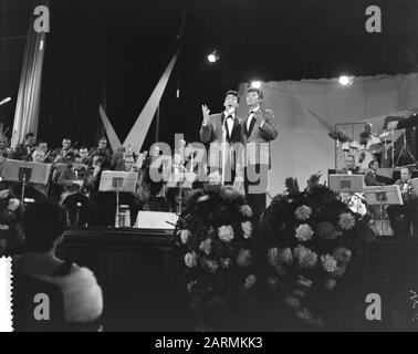 Grand Gala Du Disque in Kurhaus. Blue Diamonds Datum: 30. September 1961 Standort: Scheveningen, Zuid-Holland-Institutionenname: Blue Diamonds Stockfoto