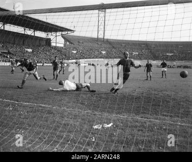 DWS gegen PSV 1-2. Spielmoment Datum: 22. September 1963 Schlagwörter: Sport, Fußball-Institution Name: PSV Stockfoto