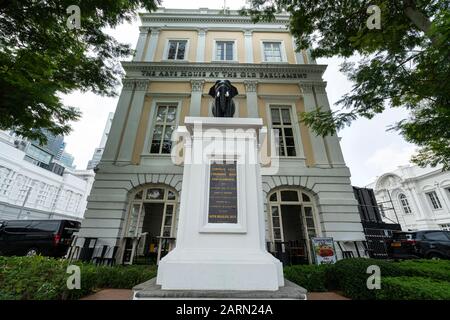 Singapur. Januar 2020. Die Statue vor Dem Kunsthaus im Alten Parlament Stockfoto