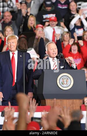 Wildwood, NJ - 28. JANUAR: Der US-Kongressabgeordnete Jeff Van Drew spricht während einer Wahlkampfveranstaltung im Wildwood Convention Center am 28. Januar 2020 in Wildwood, Stockfoto