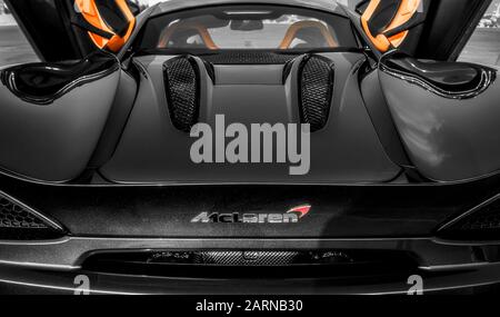 McLaren 570S Dunkelgrau Stockfoto