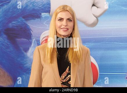 Berlin, Deutschland. Januar 2020. TV-Moderatorin Tanja Bülter kommt zur Premiere des Films "Sonic The Hedgehog" im Zoo Palast. Credit: Annette Riedl / dpa / Alamy Live News Stockfoto