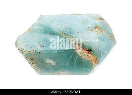 Nahaufnahme der natürlichen Mineralprobe aus der geologischen Sammlung - rauer hellblauer Apatitkristall isoliert auf weißem Hintergrund Stockfoto