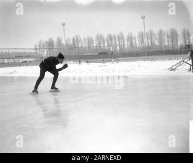 Skating Europameisterschaften in Deventer, Eddy Verheyen Datum: 18. Januar 1966 Ort: Deventer Schlüsselwörter: SCHAATSCHAMPIES Stockfoto